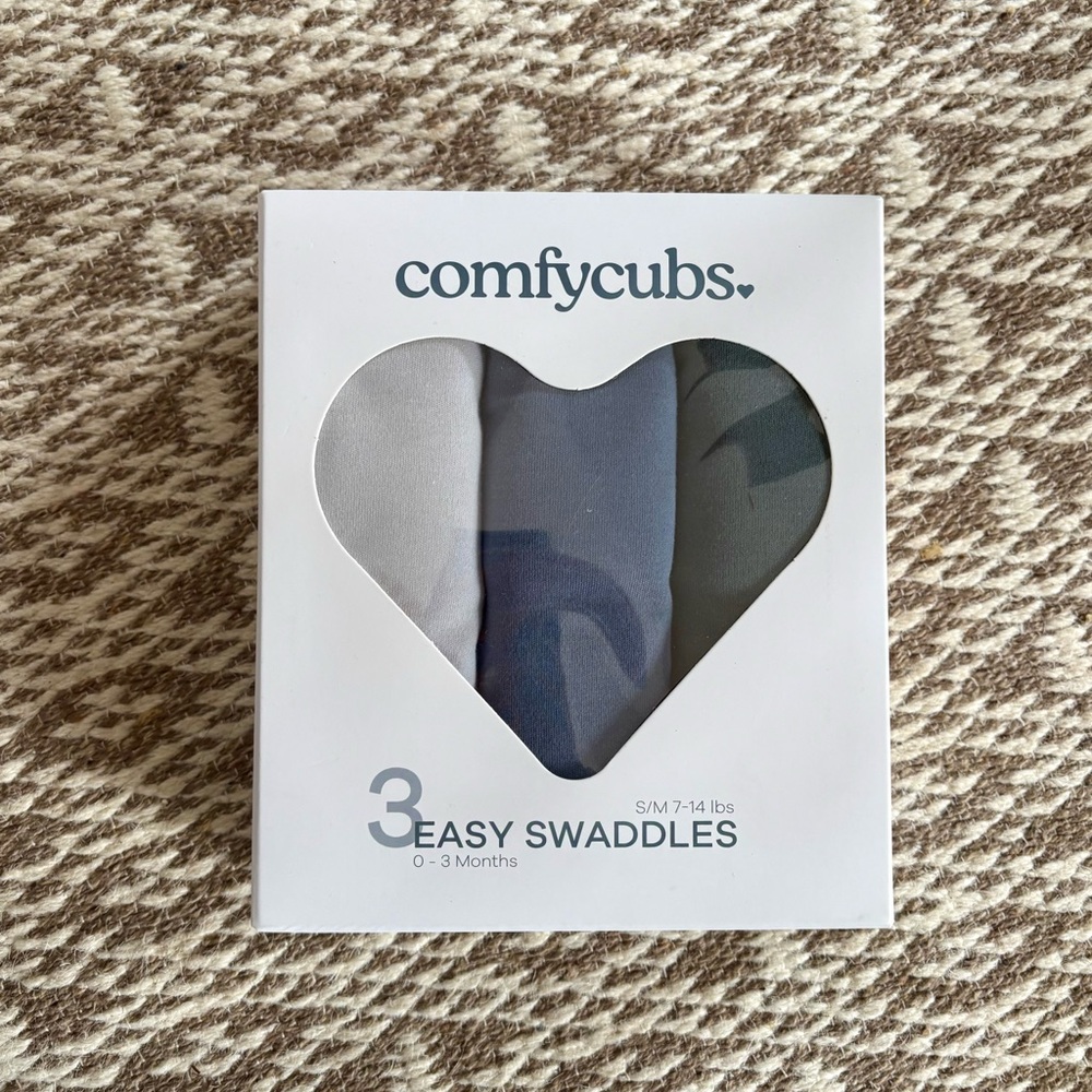 Comfy Cubs Easy Swaddles size Small (0-3 months)
